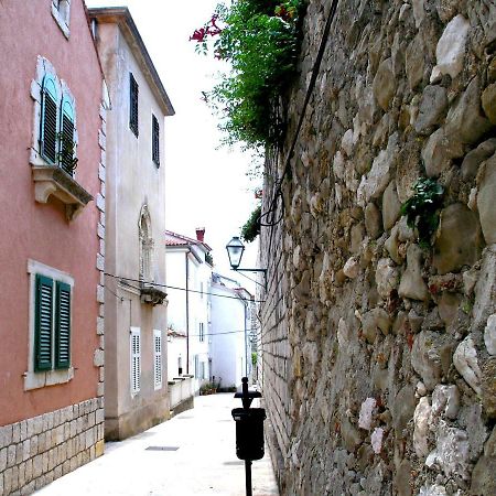 Holiday Home Lija Center ラブ エクステリア 写真