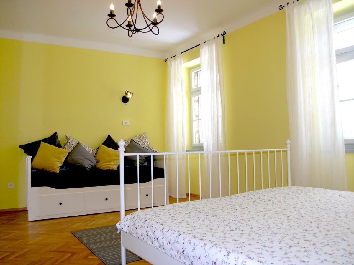 Holiday Home Lija Center ラブ エクステリア 写真
