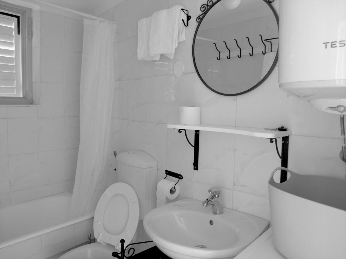 Holiday Home Lija Center ラブ エクステリア 写真