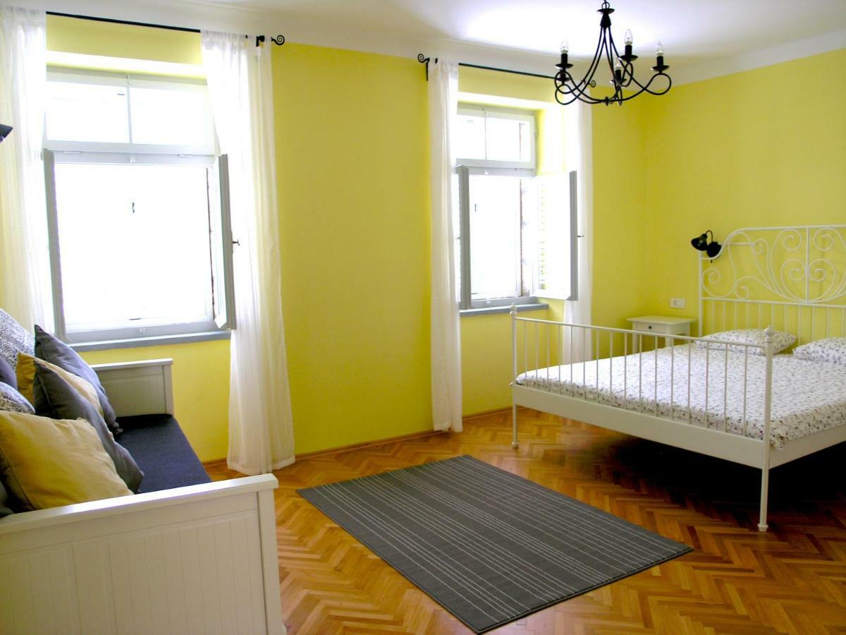Holiday Home Lija Center ラブ エクステリア 写真